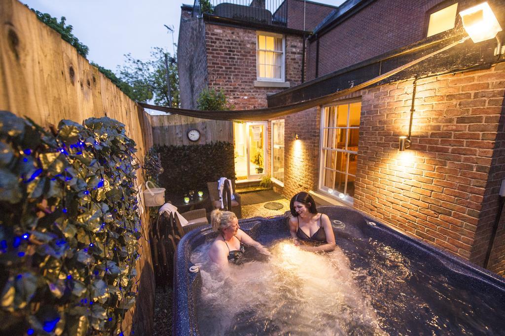 Chester Apartments Екстер'єр фото