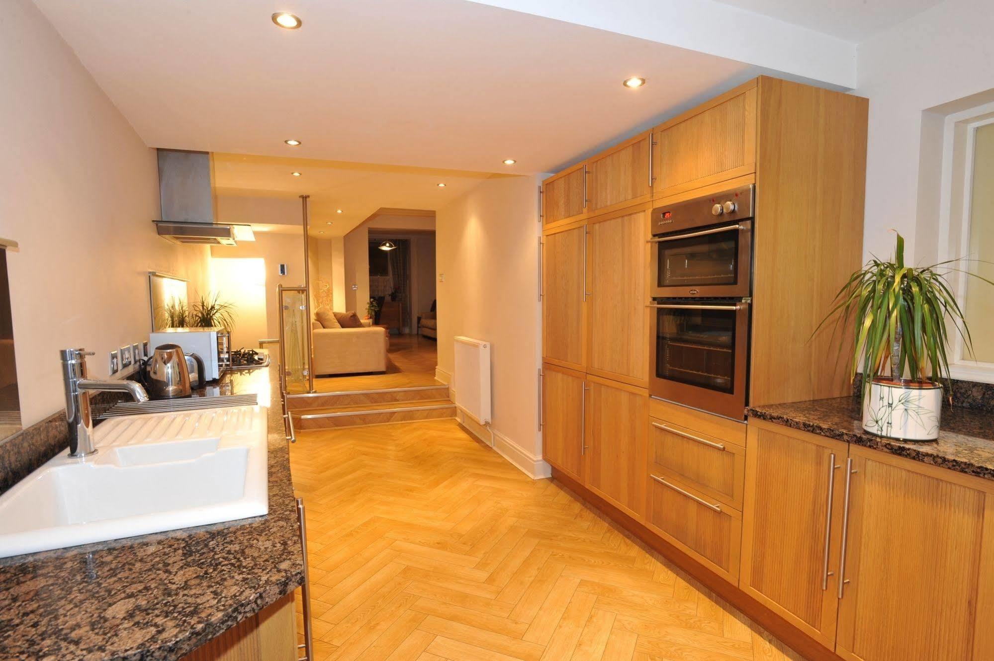 Chester Apartments Екстер'єр фото