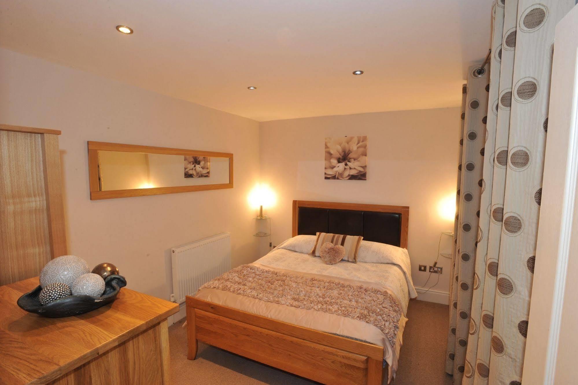 Chester Apartments Екстер'єр фото