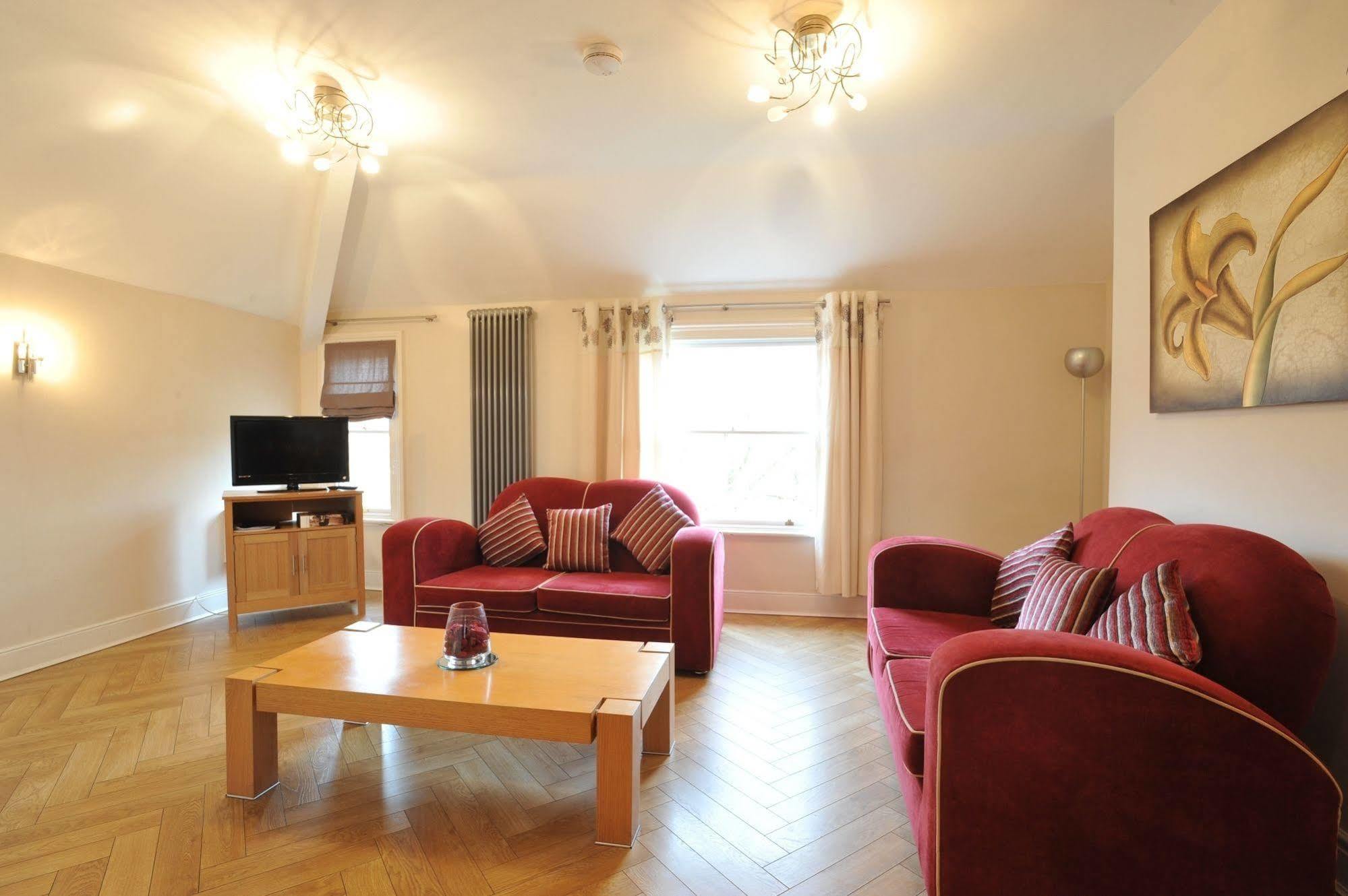 Chester Apartments Екстер'єр фото